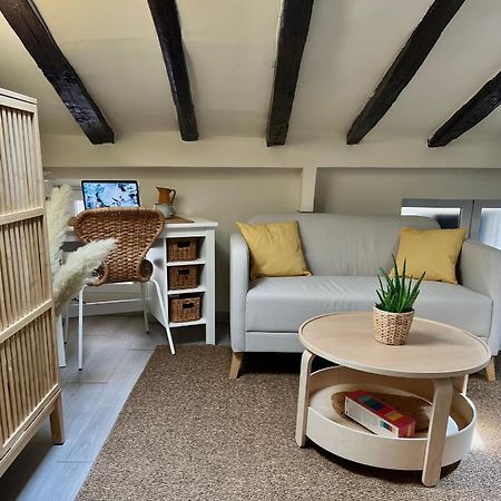 Charming Apartment In The Heart Of Madrid Bagian luar foto